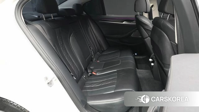 BMW 5 Series (G30) 2020 Белый из Кореи, фото 3