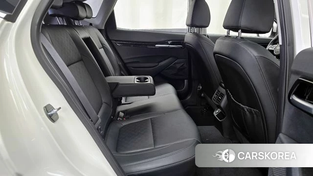 Kia Seltos 2022 Белый из Кореи, фото 3