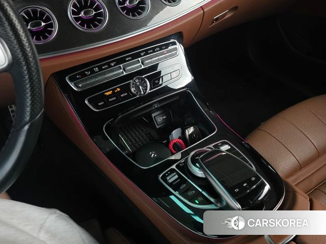 Mercedes-Benz E-Class W213 2019 Белый из Кореи, фото 3