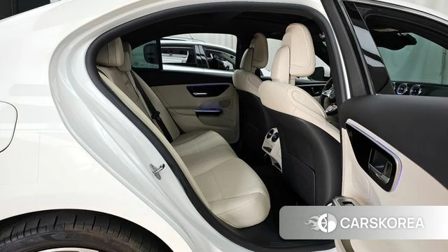 Mercedes-Benz C-Class W206 2023 Белый из Кореи, фото 3