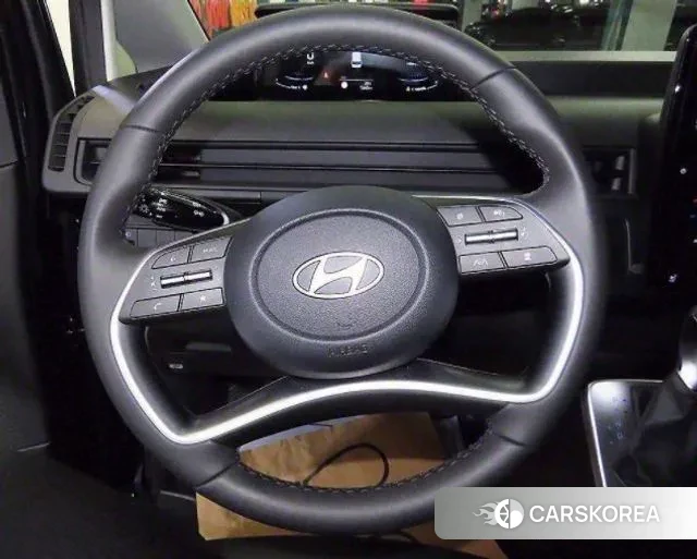Hyundai Staria 2024 Черный из Кореи, фото 3