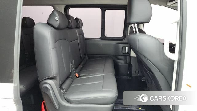 Hyundai Staria 2024 Белый из Кореи, фото 3