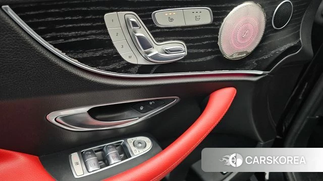 Mercedes-Benz E-Class W213 2018 Черный из Кореи, фото 3