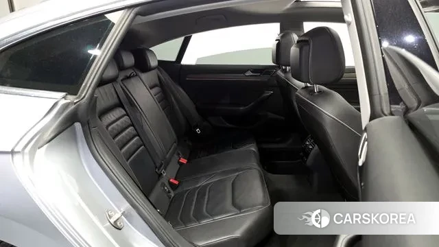 Volkswagen Arteon 2019 Серебряный из Кореи, фото 3