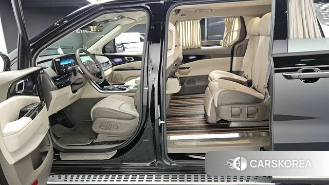 Kia Carnival 4th generation 2023 Черный из Кореи, фото 3