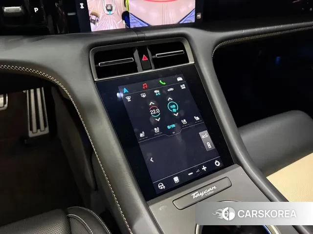 Porsche Taycan 2025 Красный из Кореи, фото 3