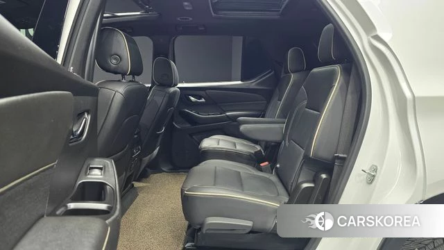 Chevrolet (GM Daewoo) Traverse 2023 Белый из Кореи, фото 3