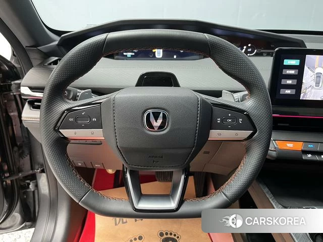 Chang'an UNI-V 2022 Темно-серый из Китая, фото 3