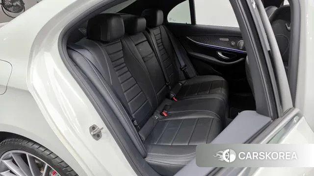 Mercedes-Benz E-Class W213 2021 Белый из Кореи, фото 3