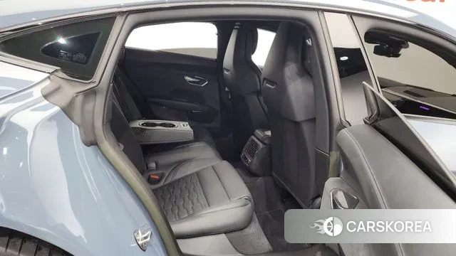 Audi e-Tron GT id 2900449 из Кореи 3