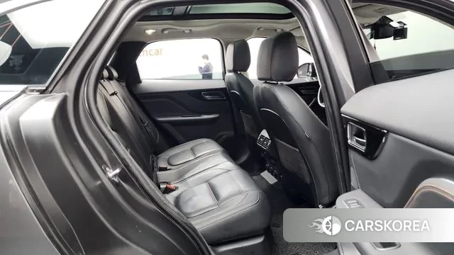 Jaguar F-PACE 2019 Серый из Кореи, фото 3