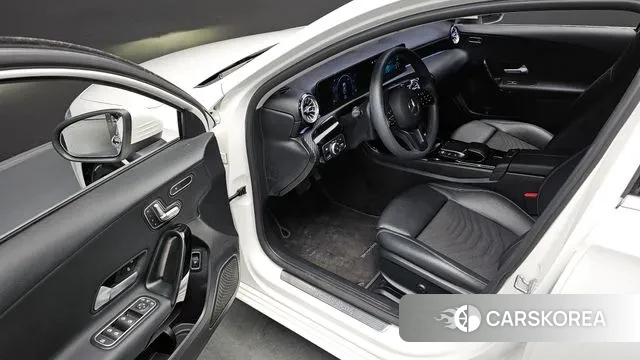 Mercedes-Benz A-Class W177 2020 Белый из Кореи, фото 3