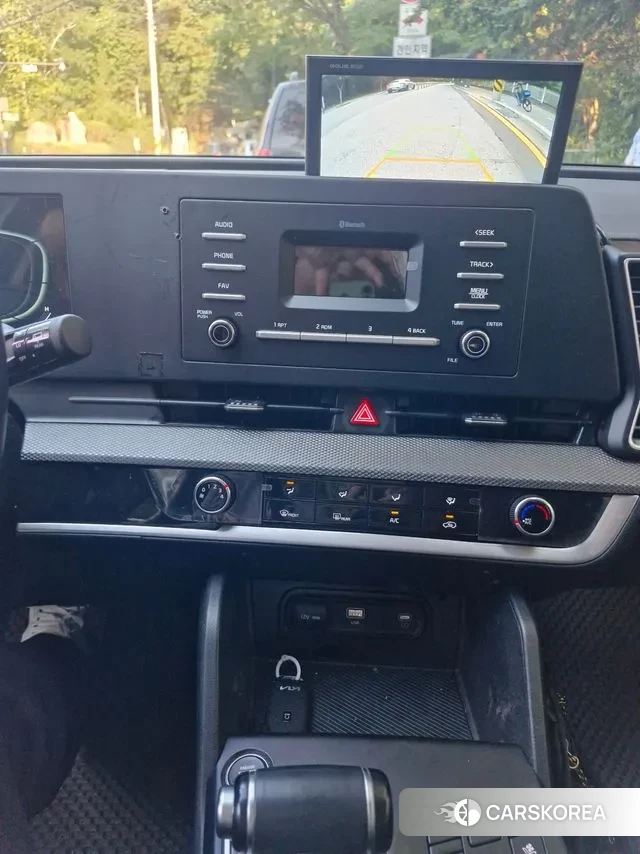 Kia Sportage 5th Generation 2023 Серебристо-серый из Кореи, фото 3