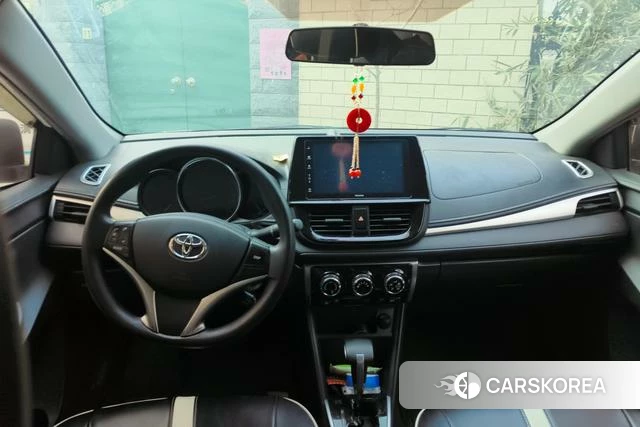Toyota YARIS L Zhixuan 2022 Белый из Китая, фото 2