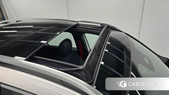 Mercedes-Benz GLB-Class X247 2025 Белый из Кореи, фото 3
