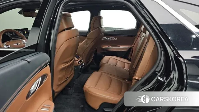 Genesis GV70 2023 Черный из Кореи, фото 3