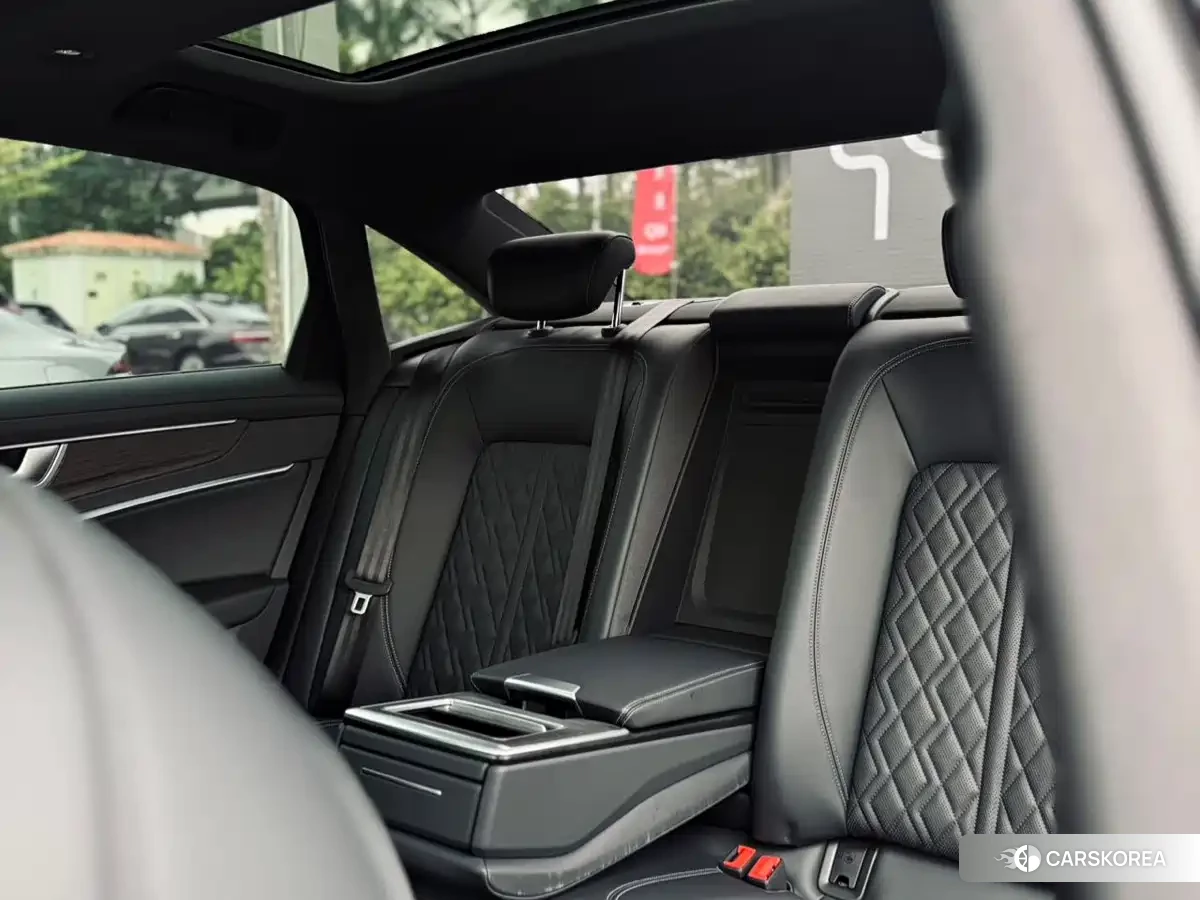 Audi A6L 2026 Черный из Китая, фото 3