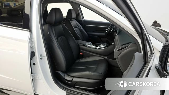 Hyundai Sonata (DN8) 2022 Белый из Кореи, фото 3