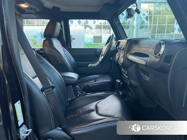 Jeep Wrangler 2018 Черный из Китая, фото 3