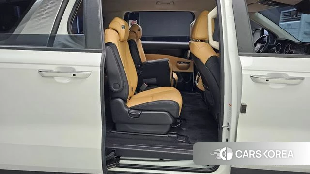 Kia Carnival 4th generation 2023 Белый из Кореи, фото 3