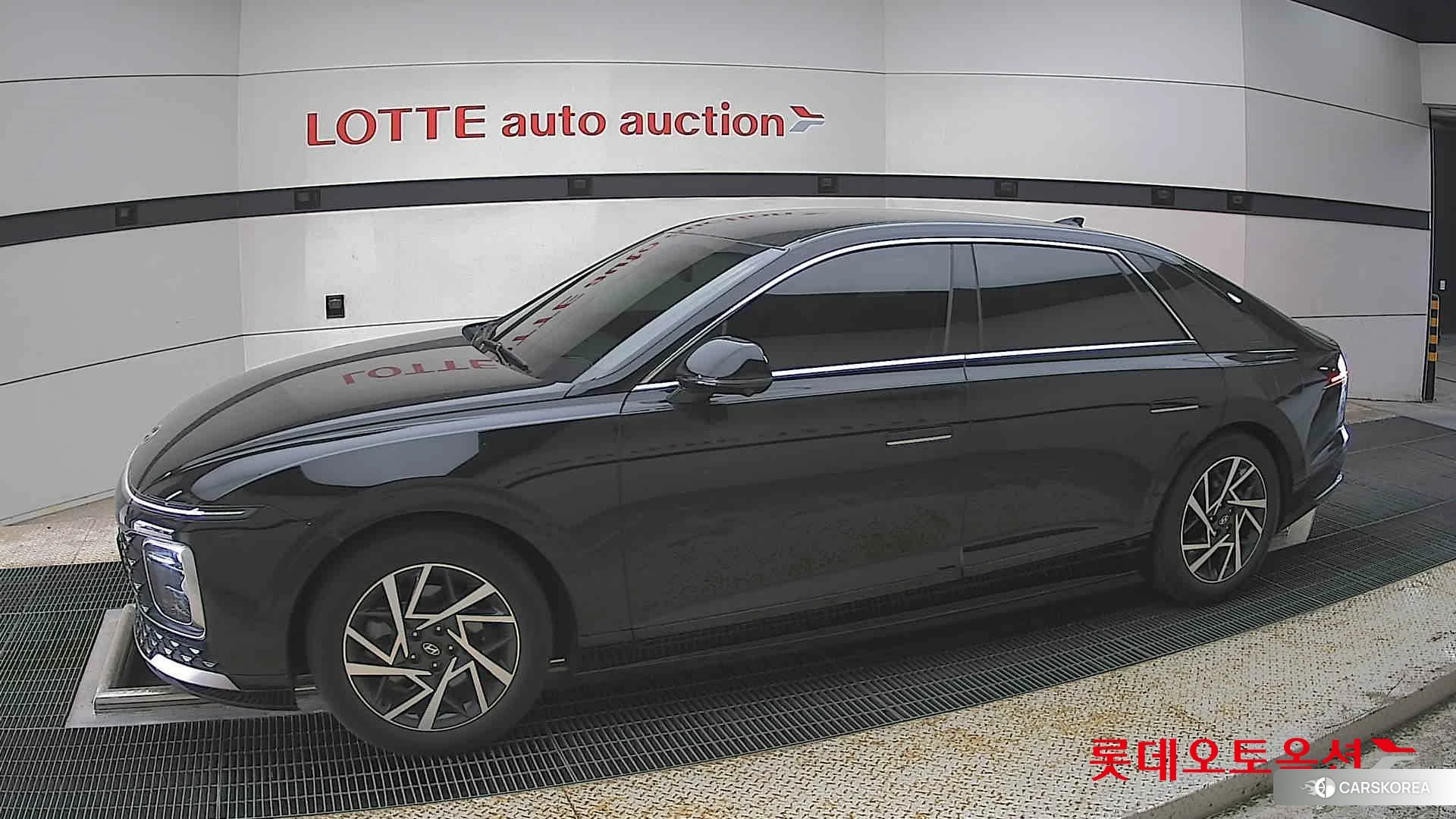 Hyundai Grandeur 2023 Abyss Black Pearl из Кореи, фото 3