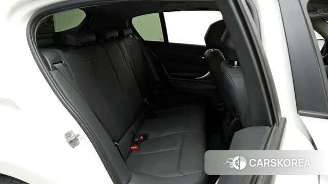 BMW 1 Series (F20) 2018 Белый из Кореи, фото 3