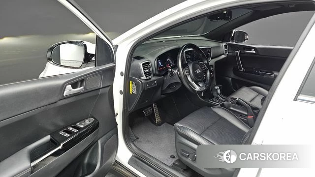 Kia Sportage The Bold 2018 Белый из Кореи, фото 3