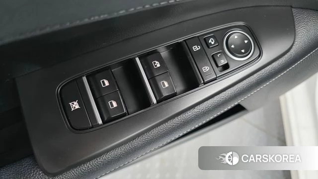 Kia The New K3 2nd generation 2024 Белый из Кореи, фото 3