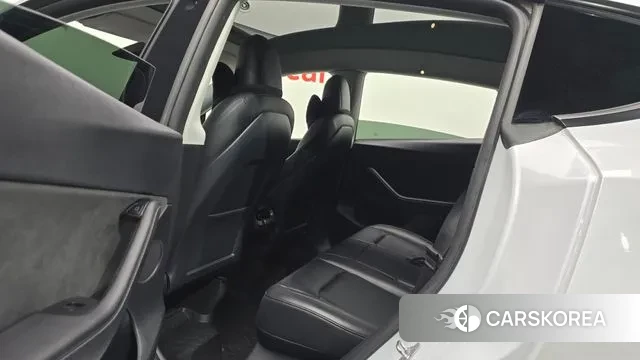 Tesla Model Y 2022 Белый из Кореи, фото 3