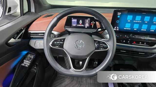 Volkswagen ID.4 2023 Белый из Кореи, фото 3