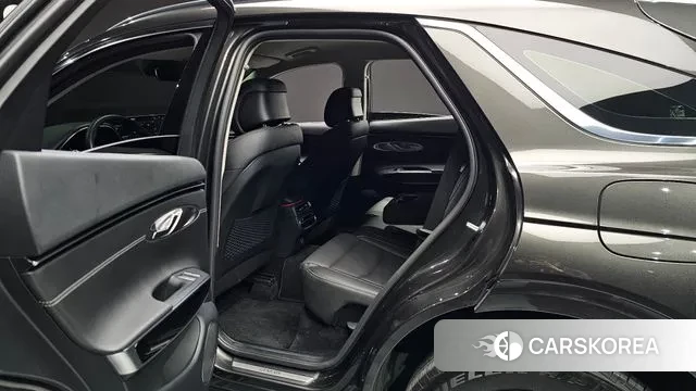 Genesis GV70 2023 Серый из Кореи, фото 3