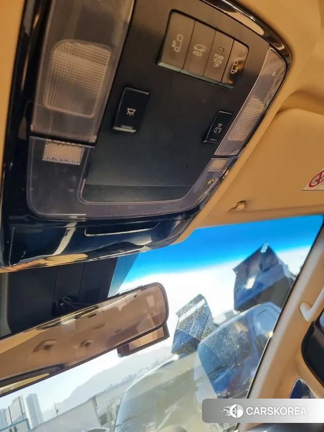 Hyundai Staria 2021 Желтый из Кореи, фото 3