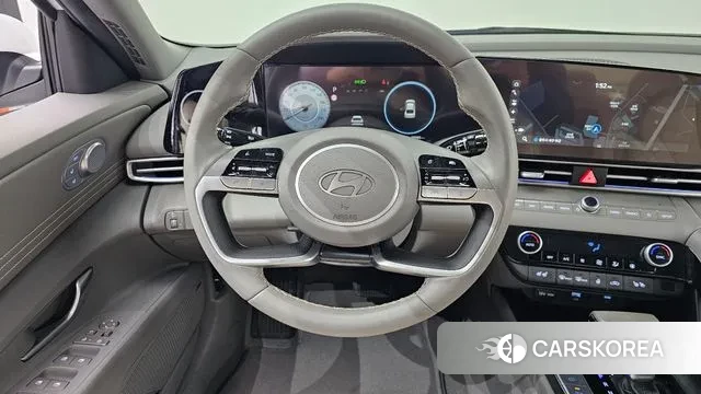 Hyundai The New Avante (CN7) 2023 Белый из Кореи, фото 3