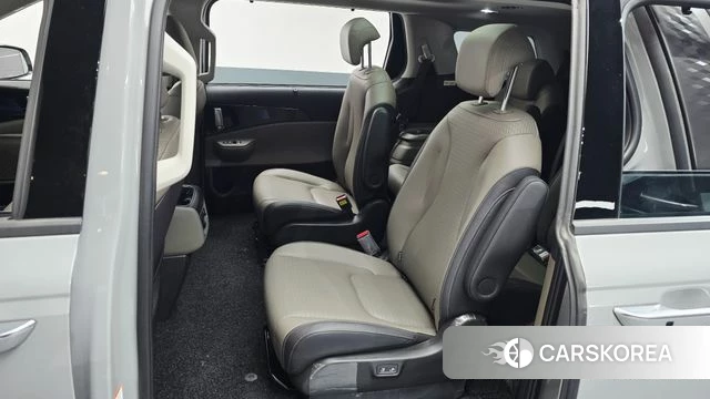 Kia The New Carnival 4th Generation 2024 Серебристо-серый из Кореи, фото 3