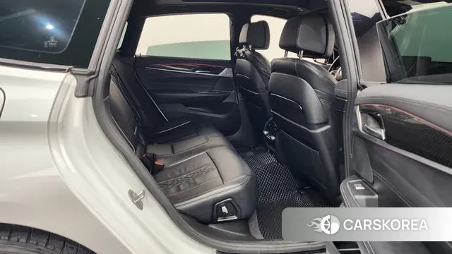 BMW 6 Series GT (G32) 2021 Белый из Кореи, фото 3