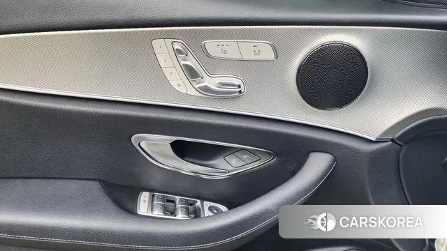 Mercedes-Benz E-Class W213 2018 Белый из Кореи, фото 3