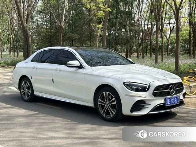 Mercedes-Benz E-class 2023 Белый из Китая, фото 3