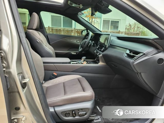 Lexus RX350h 5th generation 2023 Серый из Кореи, фото 3
