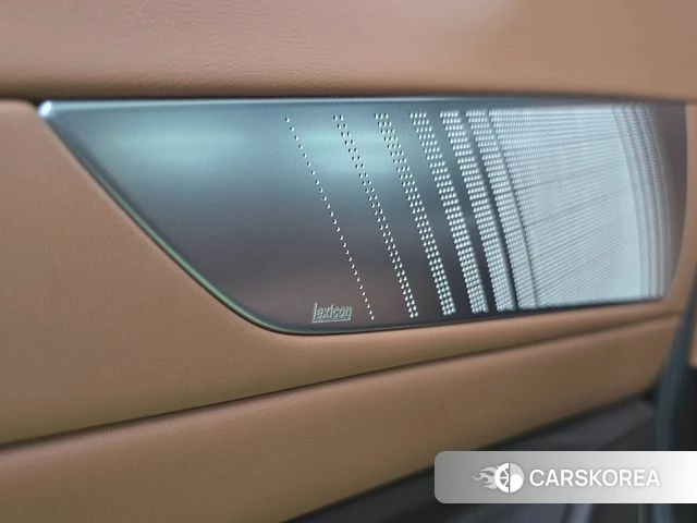 Genesis G80 (RG3) 2021 Темно-зеленый из Кореи, фото 3