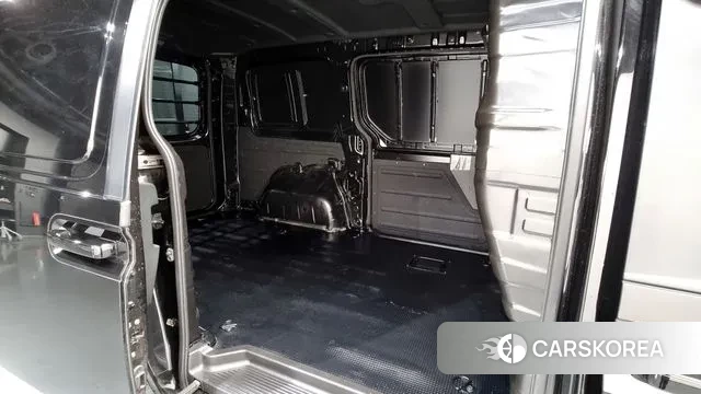 Hyundai Staria 2025 Черный из Кореи, фото 3