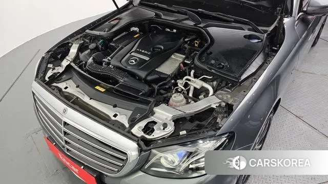 Mercedes-Benz E-Class W213 2019 Серый из Кореи, фото 3