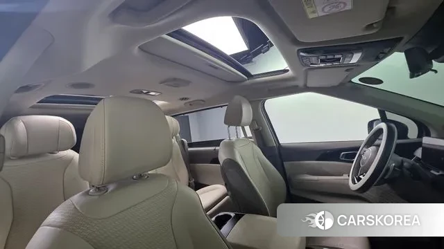 Kia The New Carnival 4th Generation 2024 Серебристо-серый из Кореи, фото 3