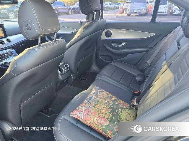 Mercedes-Benz E-Class W213 2018 Черный из Кореи, фото 3
