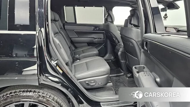 Hyundai Santa Fe (MX5) 2024 Черный из Кореи, фото 3