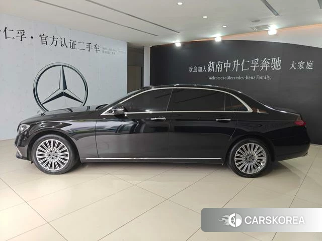 Mercedes-Benz E-class 2023 Черный из Китая, фото 3