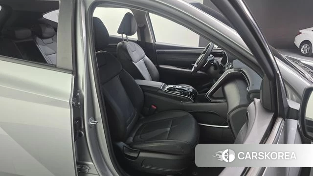 Hyundai Tucson (NX4) 2023 Серебряный из Кореи, фото 3