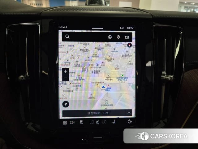 Volvo XC60 second Generation 2023 Белый из Кореи, фото 3