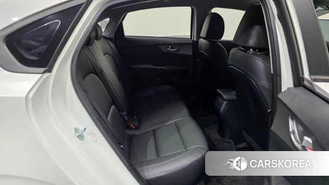 Kia Come New K3 2021 Белый из Кореи, фото 3
