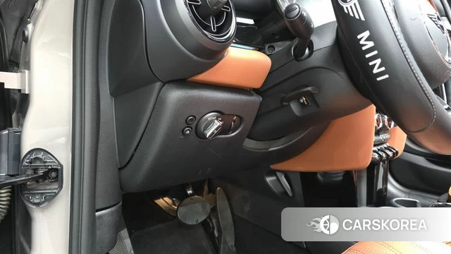 Mini Cooper S Convertible 2023 Серебристо-серый из Кореи, фото 3