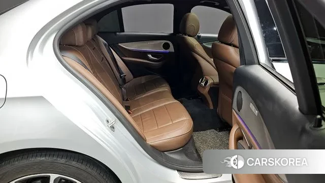 Mercedes-Benz E-Class W213 2020 Серебряный из Кореи, фото 3